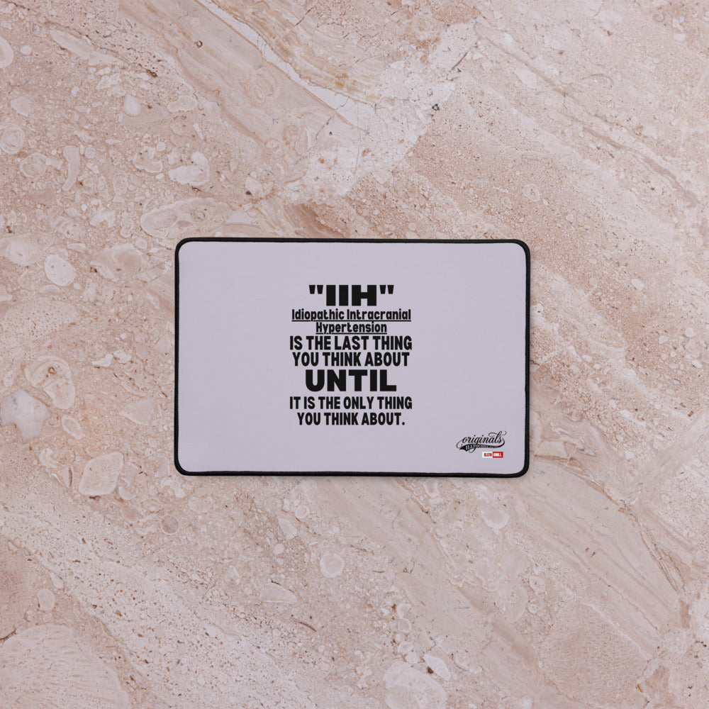 ILLTOCHILL IIH Desk_Mat